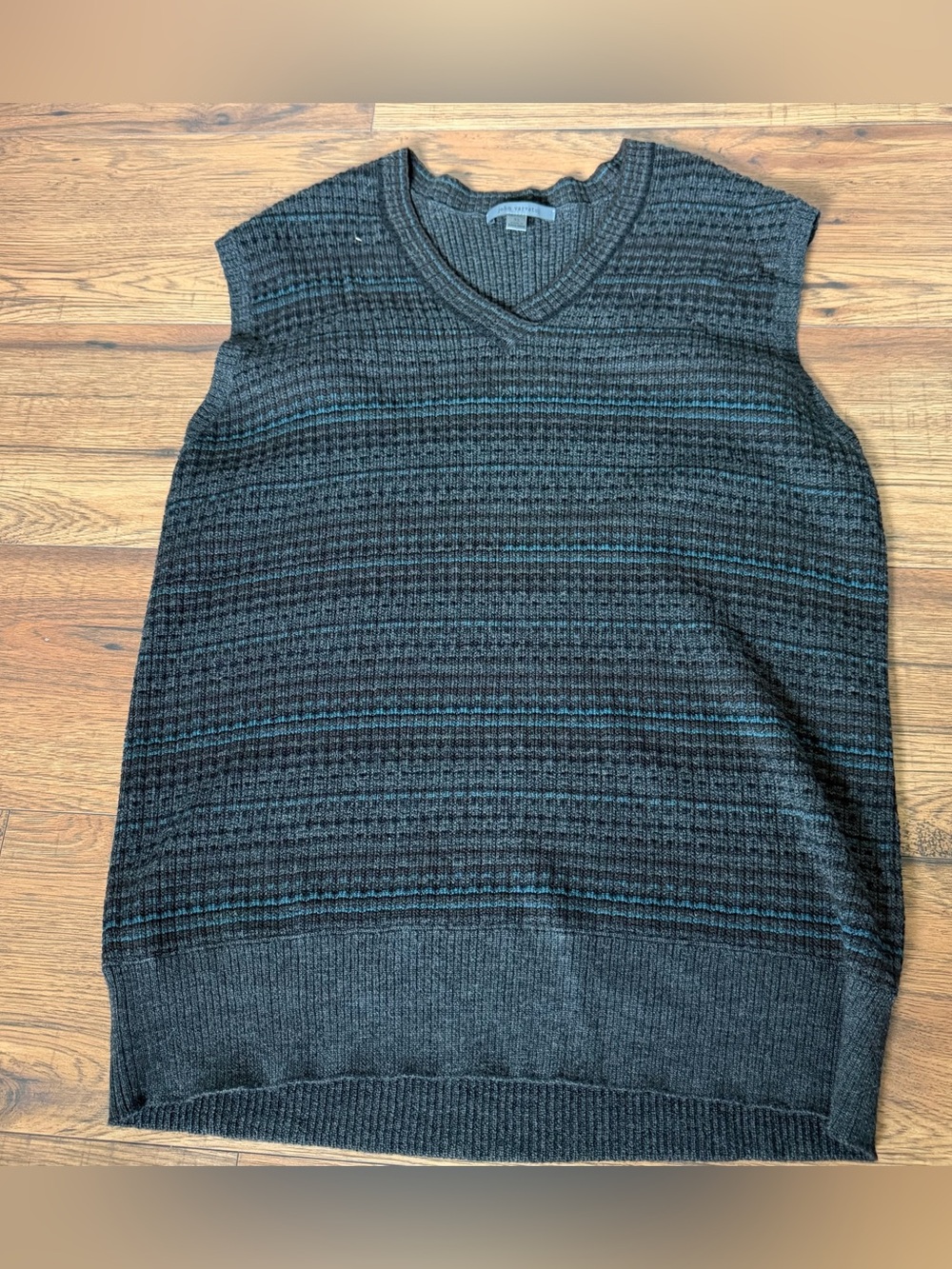 John Varvatos Men’s Merino Wool Striped V-Neck Sweater Vest Gray with Blue XL